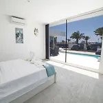 ヴィラ Odyssey With Private Heated Pool In *