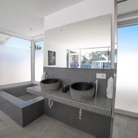 Villa Odyssey With Private Heated Pool In