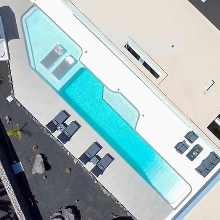 Villa Odyssey With Private Heated Pool In Playa Blanca