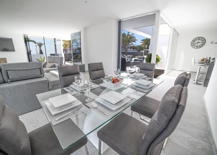 Odyssey With Private Heated Pool In *