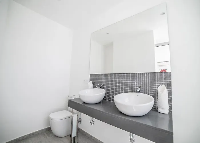 Βίλα Odyssey With Private Heated Pool In