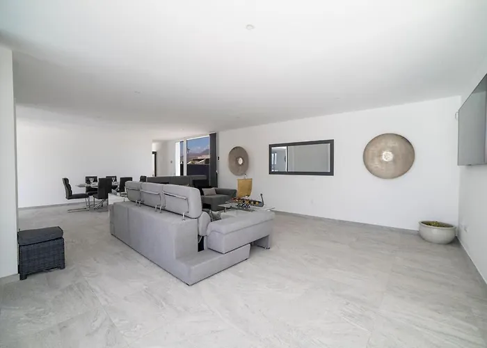 Odyssey With Private Heated Pool In Βίλα Πλάγια Μπλάνκα